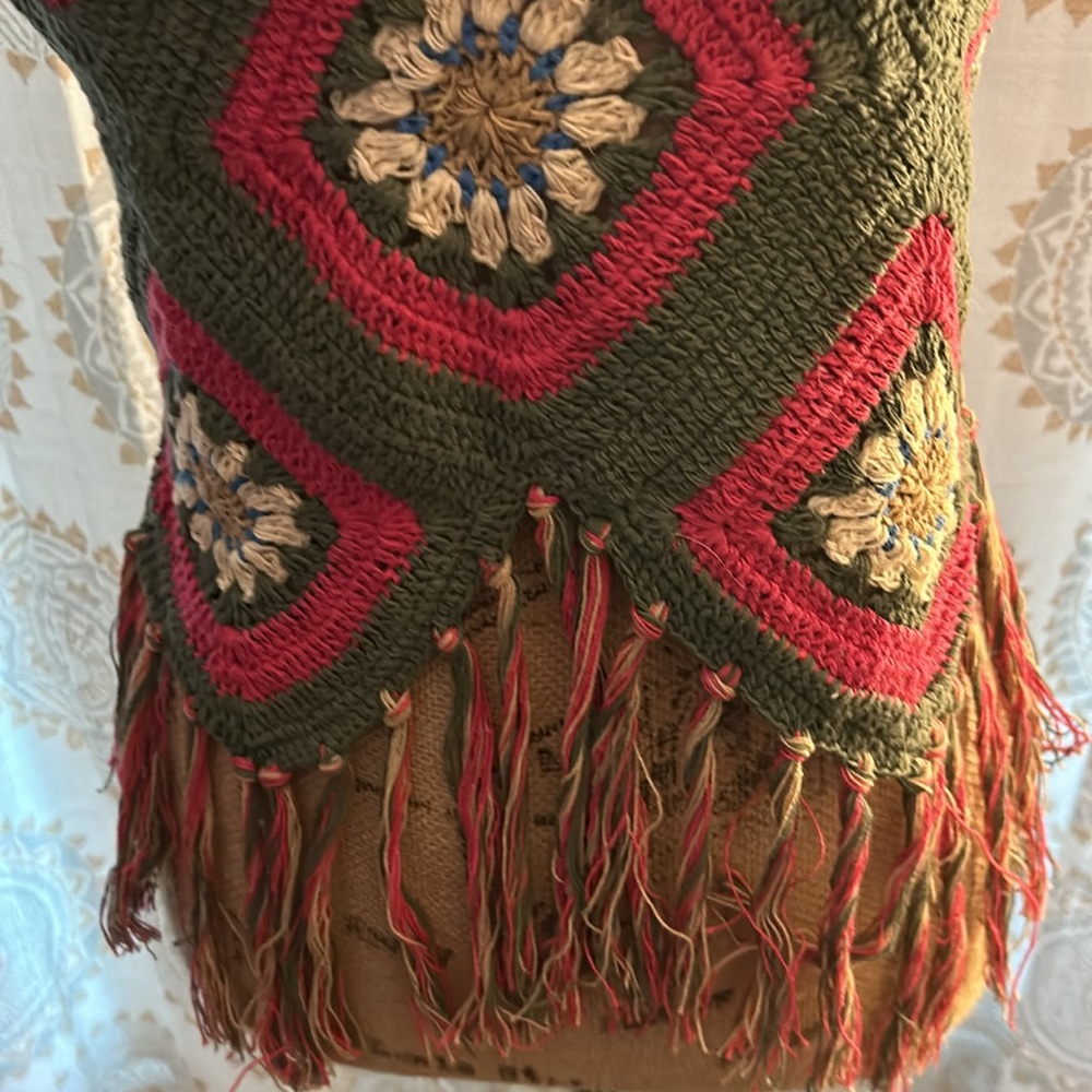 Hippie. Boho. Bohemian. Beachwear. Hippie chick crocheted top. - Picture 3 of 3